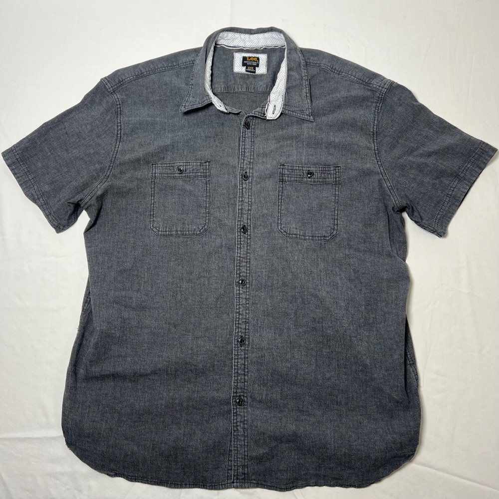 Lee Mens 2XB Charcoal Gray Chambray Short Sleeve Button Down Shirt Dual Pockets